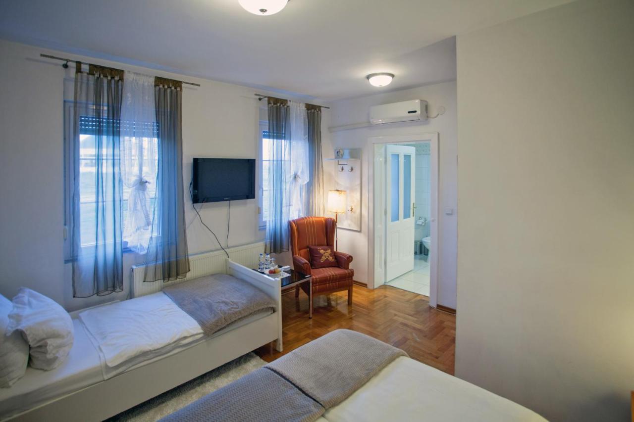 Bed and Breakfast Vila Rosa Вуковар Экстерьер фото